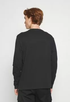 YOURTURN UNISEX - Maglietta A Manica Lunga - Black 9 YOURTURN UNISEX - Maglietta A Manica Lunga - Black -Sconto YOURTURN in Italia 11c6f2b821fb488ca3d8710f1c6980ae