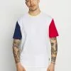 YOURTURN UNISEX - T-shirt Con Stampa - White/blue/red 2 YOURTURN UNISEX - T-shirt Con Stampa - White/blue/red -Sconto YOURTURN in Italia 1841244eafdc474ebefec955fc6b3b7e