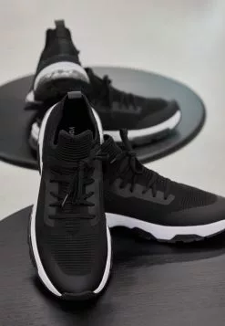 YOURTURN Sneakers Basse - Black, Uomo -Sconto YOURTURN in Italia 1b93dafae1774790b4ac04d8fbd65d36