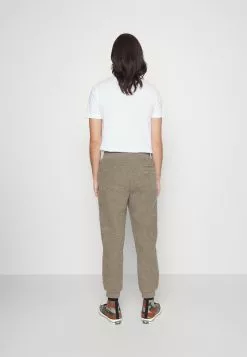 YOURTURN Pantaloni Sportivi - Stone, Unisex -Sconto YOURTURN in Italia 28b99c247abb4c84ab86358942b692b7