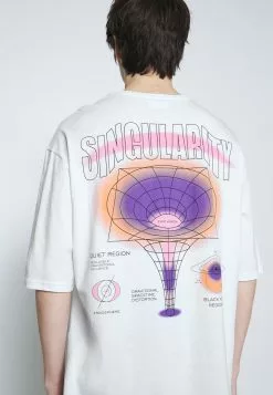 YOURTURN UNISEX - T-shirt Con Stampa - White 13 YOURTURN UNISEX - T-shirt Con Stampa - White -Sconto YOURTURN in Italia 33c671c92efc4668b34ebcb4a5846be2