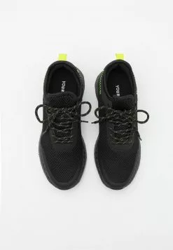 YOURTURN UNISEX - Sneakers Basse - Black -Sconto YOURTURN in Italia 3f982efa3223457b82df30fd39da7433