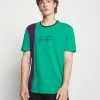 YOURTURN UNISEX - T-shirt Con Stampa - Purple/green -Sconto YOURTURN in Italia 451f78ab2bce495e9674491c60457f97