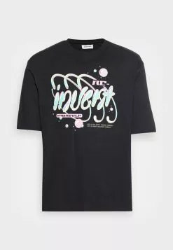 YOURTURN UNISEX - T-shirt Con Stampa - Black 10 YOURTURN UNISEX - T-shirt Con Stampa - Black -Sconto YOURTURN in Italia 4755e957ee9d47309fa979231a81e3dc