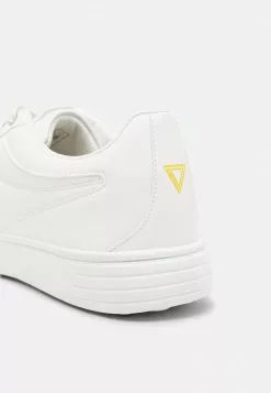 YOURTURN UNISEX - Sneakers Basse - White -Sconto YOURTURN in Italia 4a147a6f464c470aa6207dc340ef471b