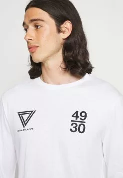 YOURTURN UNISEX - Maglietta A Manica Lunga - White 13 YOURTURN UNISEX - Maglietta A Manica Lunga - White -Sconto YOURTURN in Italia 4a2f24984b4e4dc39094d1daa8c8b32f