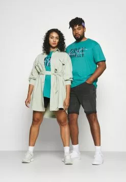 YOURTURN UNISEX - T-shirt Con Stampa - Green -Sconto YOURTURN in Italia 51bdf051c9a1483787e82512815cfcf6