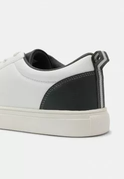 YOURTURN UNISEX - Sneakers Basse - White -Sconto YOURTURN in Italia 5619acb1c79b4df984edd3fa6f4d13e8