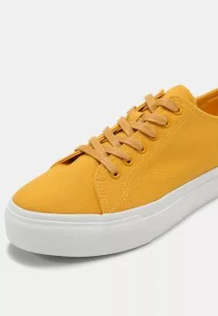 YOURTURN UNISEX - Sneakers Basse - Yellow 15 YOURTURN UNISEX - Sneakers Basse - Yellow -Sconto YOURTURN in Italia 59599f4d169740fca8cdf55a8c1587f0