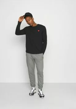 YOURTURN Unisex Maglietta A Manica Lunga - Black 10 YOURTURN Unisex Maglietta A Manica Lunga - Black -Sconto YOURTURN in Italia 6263cfede75448499ccd7433d487a988