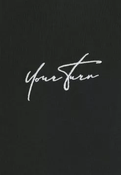 YOURTURN UNISEX - Maglietta A Manica Lunga - Black 7 YOURTURN UNISEX - Maglietta A Manica Lunga - Black -Sconto YOURTURN in Italia 671ab0868aed428d9fb0366533cb1ce4