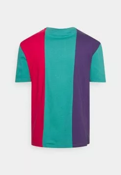 YOURTURN UNISEX - T-shirt Con Stampa - Purple/blue/red 6 YOURTURN UNISEX - T-shirt Con Stampa - Purple/blue/red -Sconto YOURTURN in Italia 6e1b1a92d0324cb1b8b4284812de469a