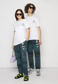 YOURTURN GRAPHIC TEE WINCENT WEISS UNISEX - T-shirt Con Stampa - White -Sconto YOURTURN in Italia 6f9bc5589ce84ef8b3dc5aee36602bb7