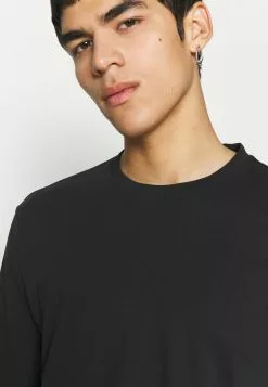 YOURTURN 3 PACK UNISEX - Maglietta A Manica Lunga - Black /white/pink 15 YOURTURN 3 PACK UNISEX - Maglietta A Manica Lunga - Black /white/pink -Sconto YOURTURN in Italia 720bf1f4499d4f938469d7c754b24fba