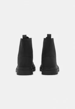 YOURTURN UNISEX - Stivaletti Stringati - Black -Sconto YOURTURN in Italia 7483e4e977e441e7802a12102e245905