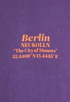 YOURTURN UNISEX - T-shirt Con Stampa - Purple -Sconto YOURTURN in Italia 7cc8e5ad2f1c4c069fad18e7df0c80b0