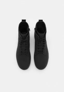 YOURTURN UNISEX - Stivaletti Stringati - Black -Sconto YOURTURN in Italia 7f6dcd5d4055455ab74afe8f244fd0b5