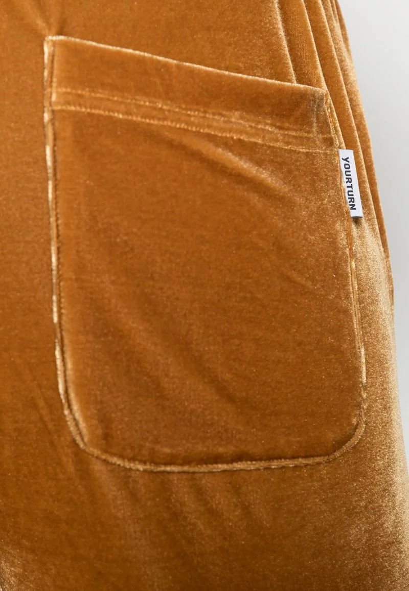 YOURTURN FESTIVE JOGGER - Pantaloni Sportivi - Gold, Unisex 7 YOURTURN FESTIVE JOGGER - Pantaloni Sportivi - Gold, Unisex - immagine 5