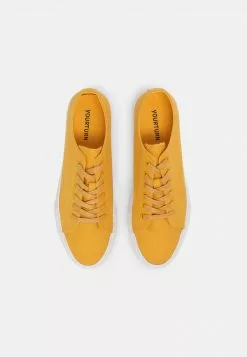 YOURTURN UNISEX - Sneakers Basse - Yellow 12 YOURTURN UNISEX - Sneakers Basse - Yellow -Sconto YOURTURN in Italia 8590e979ce8145ef81d0323433a0c062