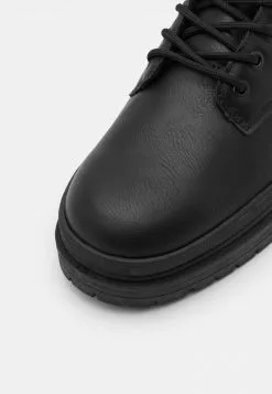 YOURTURN UNISEX - Stivaletti Stringati - Black 13 YOURTURN UNISEX - Stivaletti Stringati - Black -Sconto YOURTURN in Italia 87c549ded3a4462ea2eaa640ab2cc297