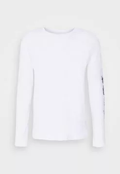 YOURTURN UNISEX - T-shirt Con Stampa - White -Sconto YOURTURN in Italia 890c2d72f77e45dbb7fd76ae32ee5bf6