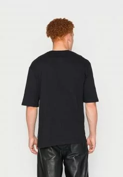 YOURTURN UNISEX - T-shirt Con Stampa - Black 9 YOURTURN UNISEX - T-shirt Con Stampa - Black -Sconto YOURTURN in Italia 9340279a35514640b3ac19f351b28921