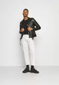 YOURTURN LOONEY TUNES TEE UNISEX - T-shirt Con Stampa - Black -Sconto YOURTURN in Italia 9f51629cf097414fbca50a2a3daebc48