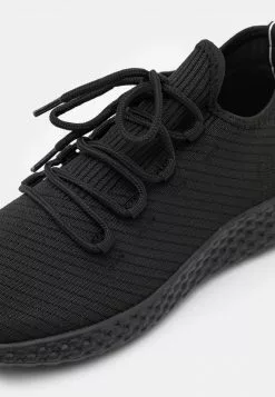 YOURTURN UNISEX - Sneakers Basse - Black -Sconto YOURTURN in Italia 9fb753075b034b6cac88b990550ae1cb