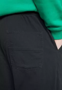 YOURTURN UNISEX - Pantaloni - Black -Sconto YOURTURN in Italia 9fbbfed407684c06a034b824dc71cbaa