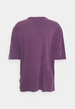 YOURTURN UNISEX - T-shirt Basic - Purple 15 YOURTURN UNISEX - T-shirt Basic - Purple -Sconto YOURTURN in Italia a0883ce35ebe4ecdbd961b8cbf346a93