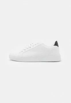 YOURTURN UNISEX - Sneakers Basse - White -Sconto YOURTURN in Italia a1113af3651c453b8900b70c0be8a1c9