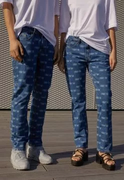 YOURTURN WINCENT WEISS UNISEX - Jeans A Sigaretta - Blue Denim 12 YOURTURN WINCENT WEISS UNISEX - Jeans A Sigaretta - Blue Denim -Sconto YOURTURN in Italia a5ddceb9deca42e4a92affcc74036bd6