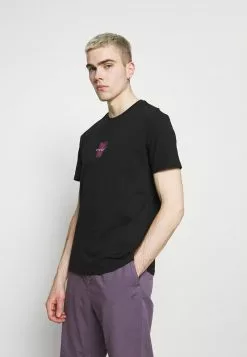 YOURTURN UNISEX - T-shirt Con Stampa - Black -Sconto YOURTURN in Italia ab5a275327fe4428abae438dc412cd42