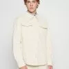 YOURTURN CORDUROY OVERSHIRT UNISEX - Giacca Leggera - Off-white -Sconto YOURTURN in Italia ba6c9d00f9be460f8aee9c602b055013
