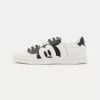 YOURTURN DISNEY UNISEX - Sneakers Basse - White 1 YOURTURN DISNEY UNISEX - Sneakers Basse - White -Sconto YOURTURN in Italia c04e0aa7cc9943a5949345a11e859b00