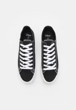 YOURTURN DISNEY UNISEX - Sneakers Basse - Black 11 YOURTURN DISNEY UNISEX - Sneakers Basse - Black -Sconto YOURTURN in Italia c24983fbbbf14ec2a7d2467cb9713fe7