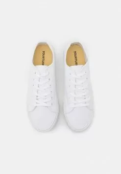 YOURTURN UNISEX - Sneakers Basse - White -Sconto YOURTURN in Italia c7b2c2faa24946ec93431eed1ad65803