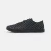 YOURTURN UNISEX - Sneakers Basse - Black -Sconto YOURTURN in Italia c7f6bd703a194ebeb757bbd7a399feb7
