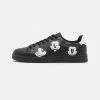 YOURTURN DISNEY UNISEX - Sneakers Basse - Black 1 YOURTURN DISNEY UNISEX - Sneakers Basse - Black -Sconto YOURTURN in Italia c807612e24d34903a4d4de02036d732b