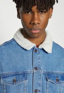 YOURTURN UNISEX - Giacca Di Jeans - Blue Denim -Sconto YOURTURN in Italia d04eaf7e8f114ae29045be1f34093bad