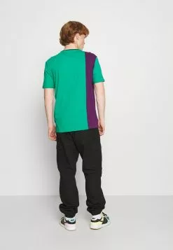 YOURTURN UNISEX - T-shirt Con Stampa - Purple/green -Sconto YOURTURN in Italia d0d0a3049e534b099acd22199388216f