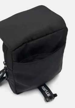 YOURTURN WINCENT WEISS SURT UNISEX - Borsa A Tracolla - Black -Sconto YOURTURN in Italia d5ad7c2ce02f4b67a14d4641b6cd402d