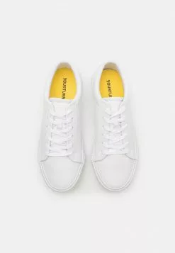 YOURTURN UNISEX - Sneakers Basse - White -Sconto YOURTURN in Italia d78cb4a46f714eec8f8db6d0b209a536
