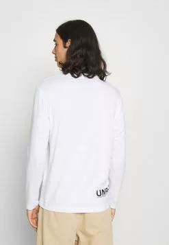 YOURTURN UNISEX - Maglietta A Manica Lunga - White 12 YOURTURN UNISEX - Maglietta A Manica Lunga - White -Sconto YOURTURN in Italia dd26a57f0b844483af79cdd5a69f3954