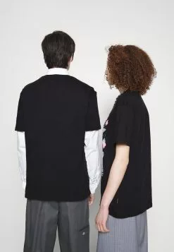 YOURTURN UNISEX - T-shirt Con Stampa - Black -Sconto YOURTURN in Italia e323419d3639450c98f579019ca3c9d5