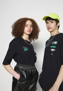 YOURTURN GRAPHIC TEE UNISEX - T-shirt Con Stampa - Black -Sconto YOURTURN in Italia e64c0883a4f14193a659548c9f695f84